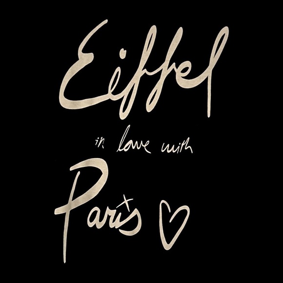 Eiffel in love with Paris black tee size small. - Picture 2 of 3